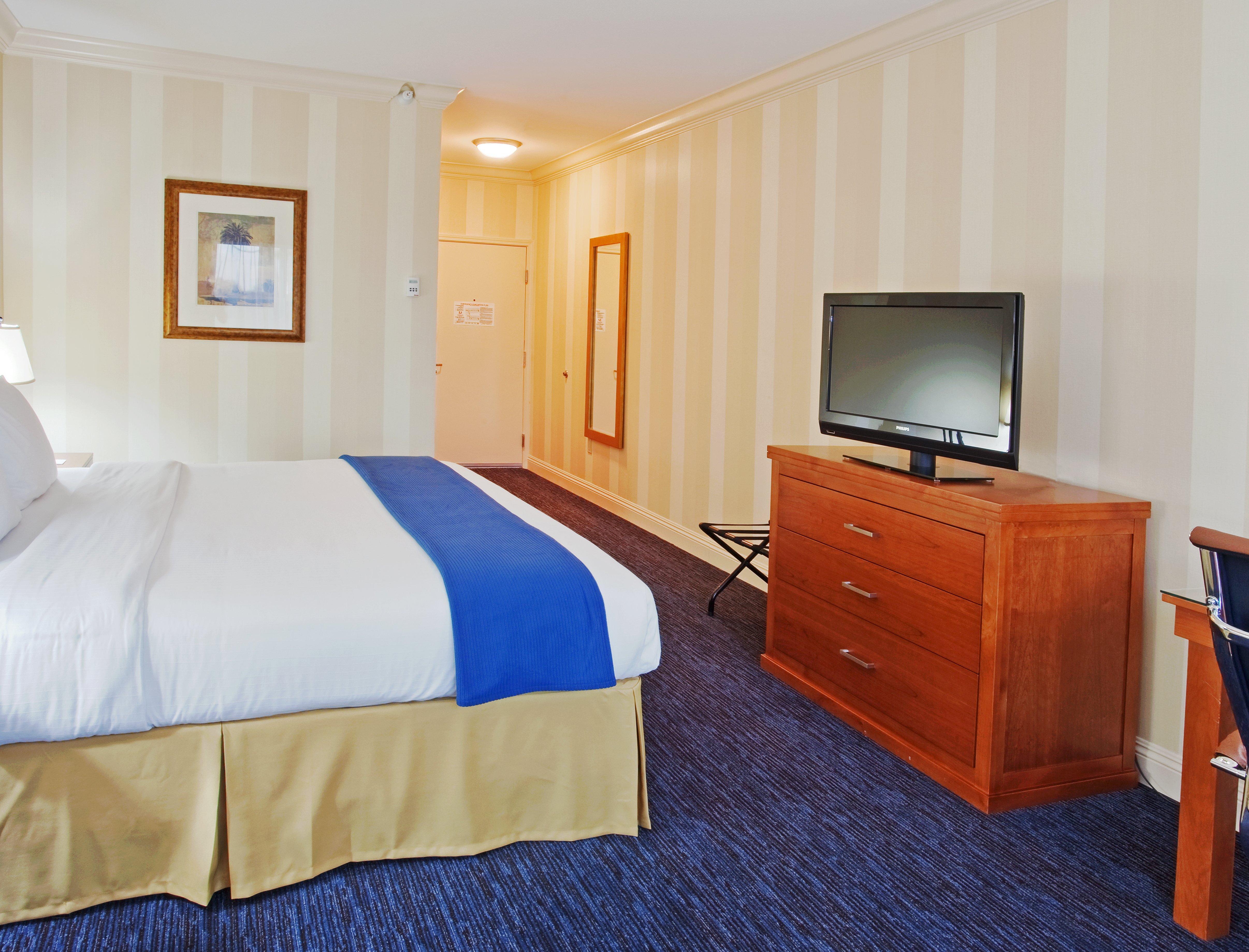 Holiday Inn Express Hotel & Suites Santa Cruz, An Ihg Hotel Екстериор снимка